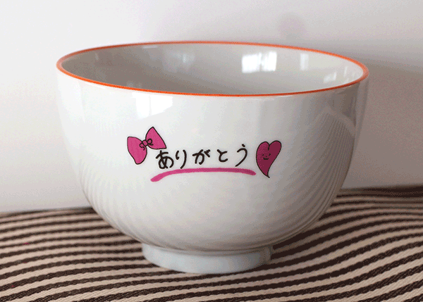 オリジナル茶碗例　女の子のワンポイントイラスト